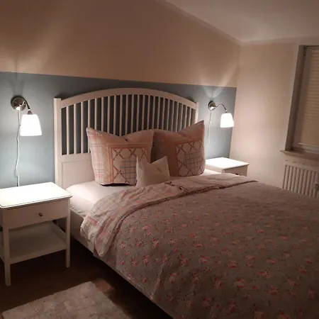 Haus Am Waldesrand Апартаменты *